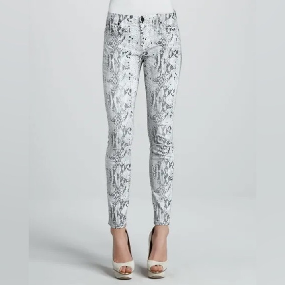 7 For All Mankind Black White Snake Print Skinny Denim Jeans.